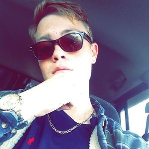 Meet your Posher, Kenneth